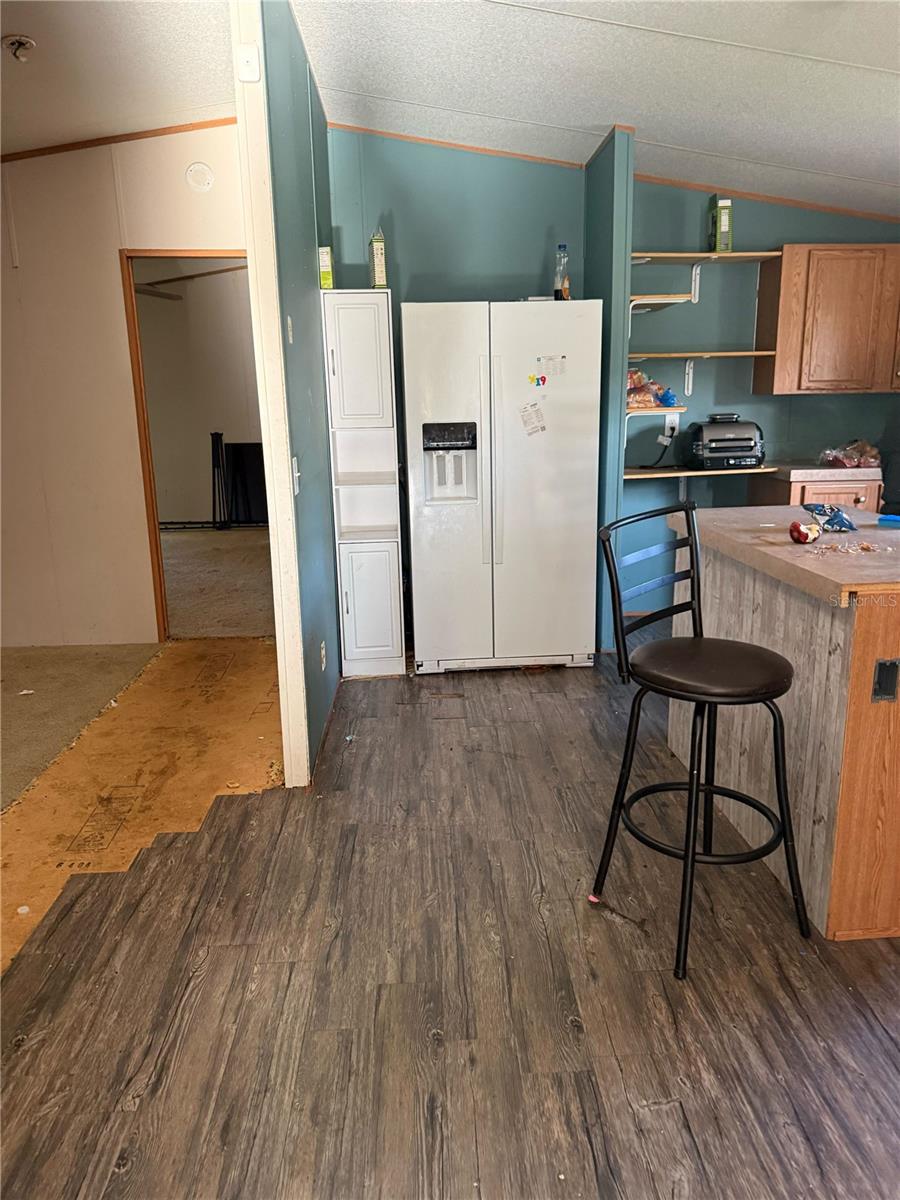 8049 BLOUNTSTOWN HWY, TALLAHASSEE, FL, 32310