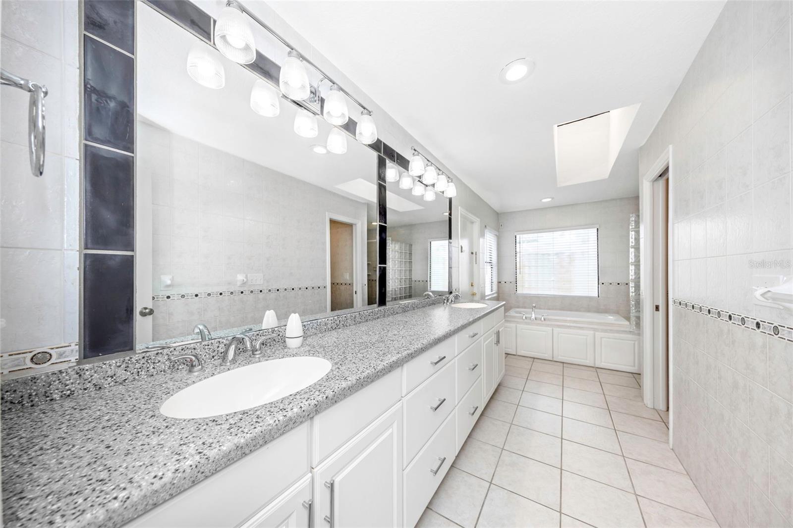 3334 BRIAN RD N, PALM HARBOR, FL, 34685
