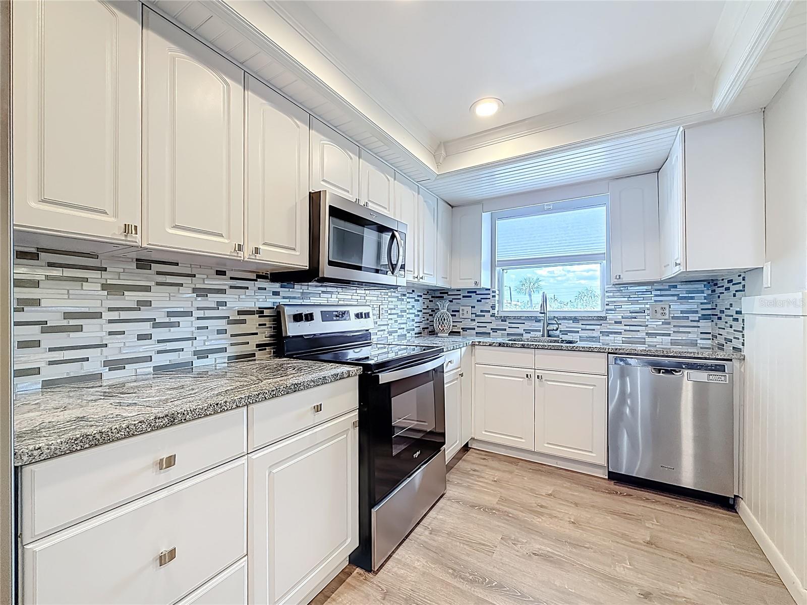 5575 GULF BLVD #225, ST PETE BEACH, FL, 33706