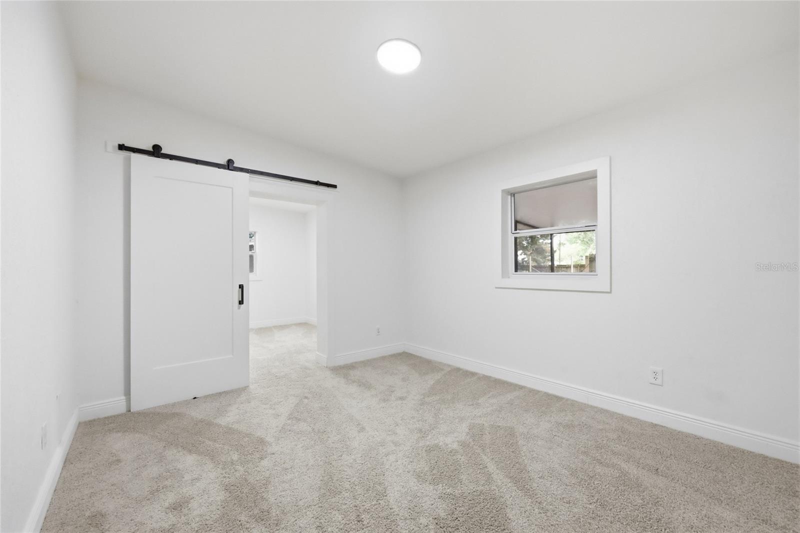 2817 TOURAINE AVE, ORLANDO, FL, 32812