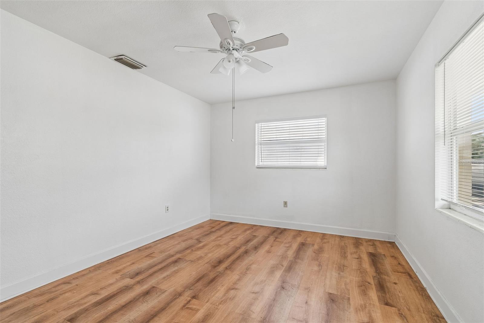 1226 MAGNOLIA DR, CLEARWATER, FL, 33756