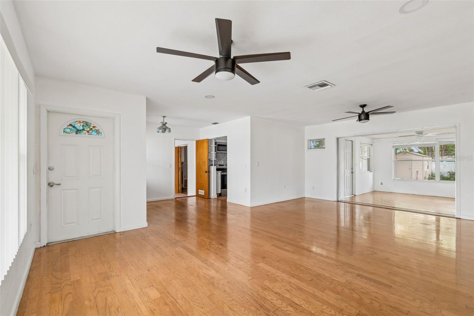 1226 MAGNOLIA DR, CLEARWATER, FL, 33756