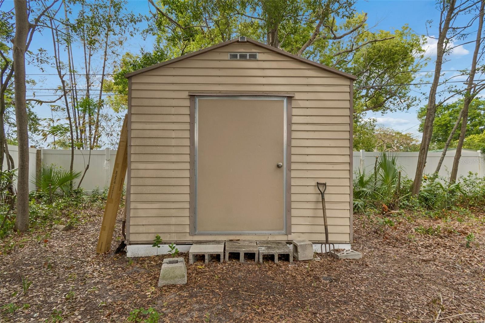 1226 MAGNOLIA DR, CLEARWATER, FL, 33756