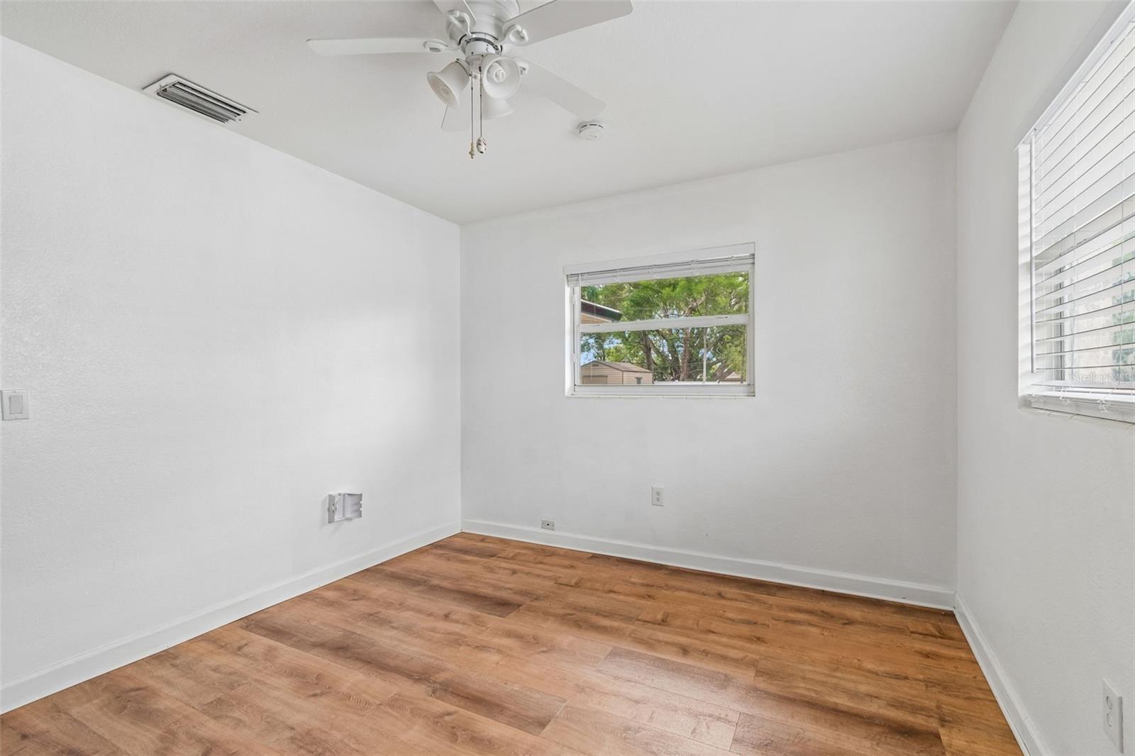 1226 MAGNOLIA DR, CLEARWATER, FL, 33756