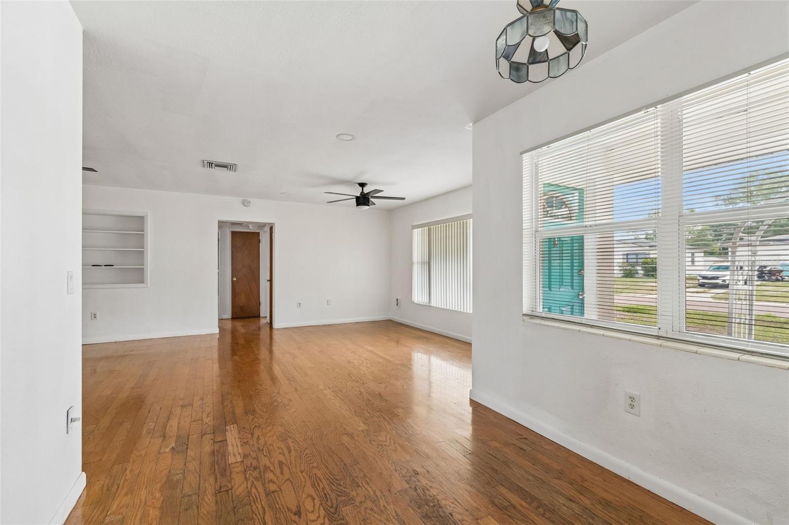 1226 MAGNOLIA DR, CLEARWATER, FL, 33756