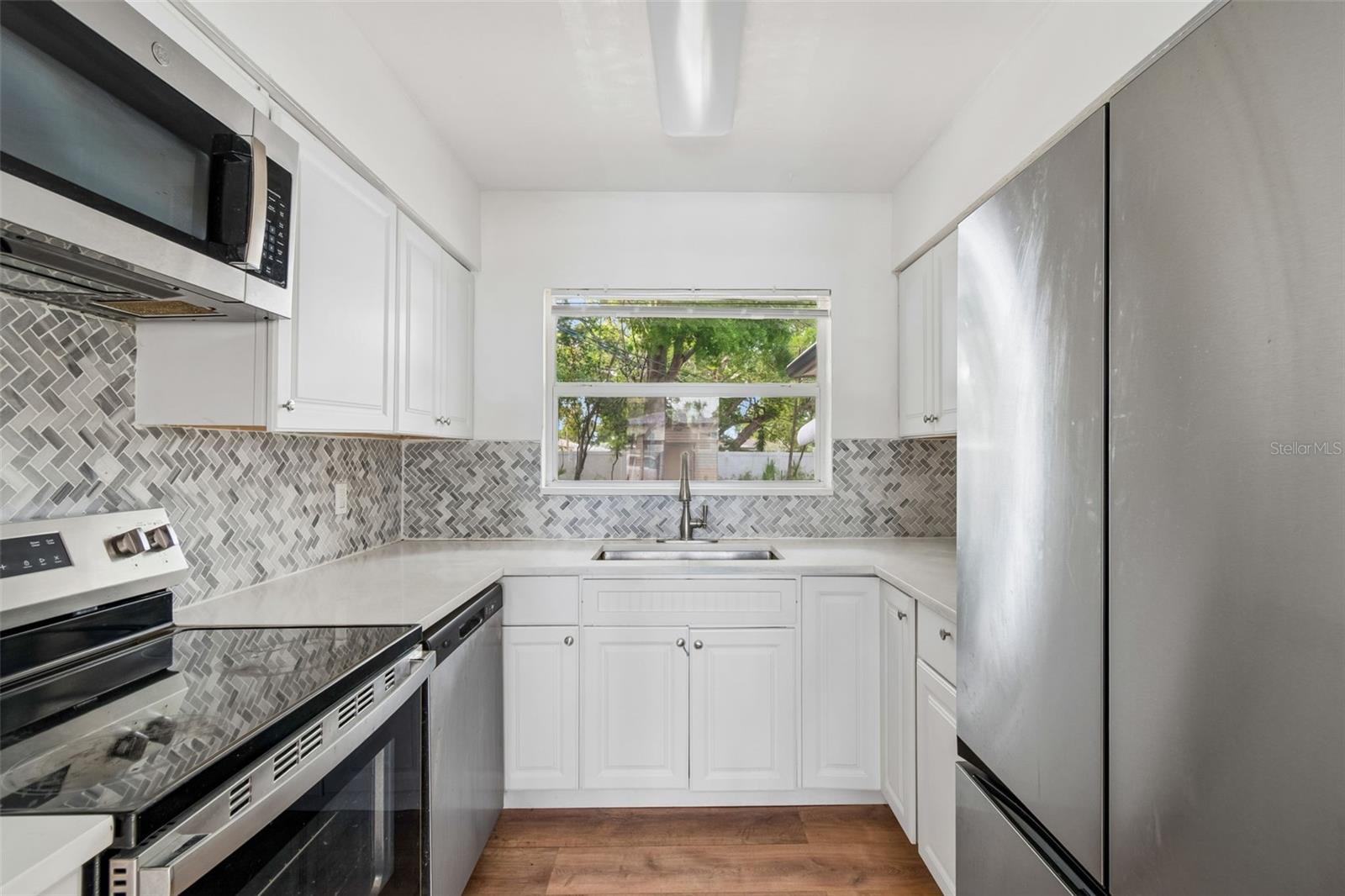 1226 MAGNOLIA DR, CLEARWATER, FL, 33756