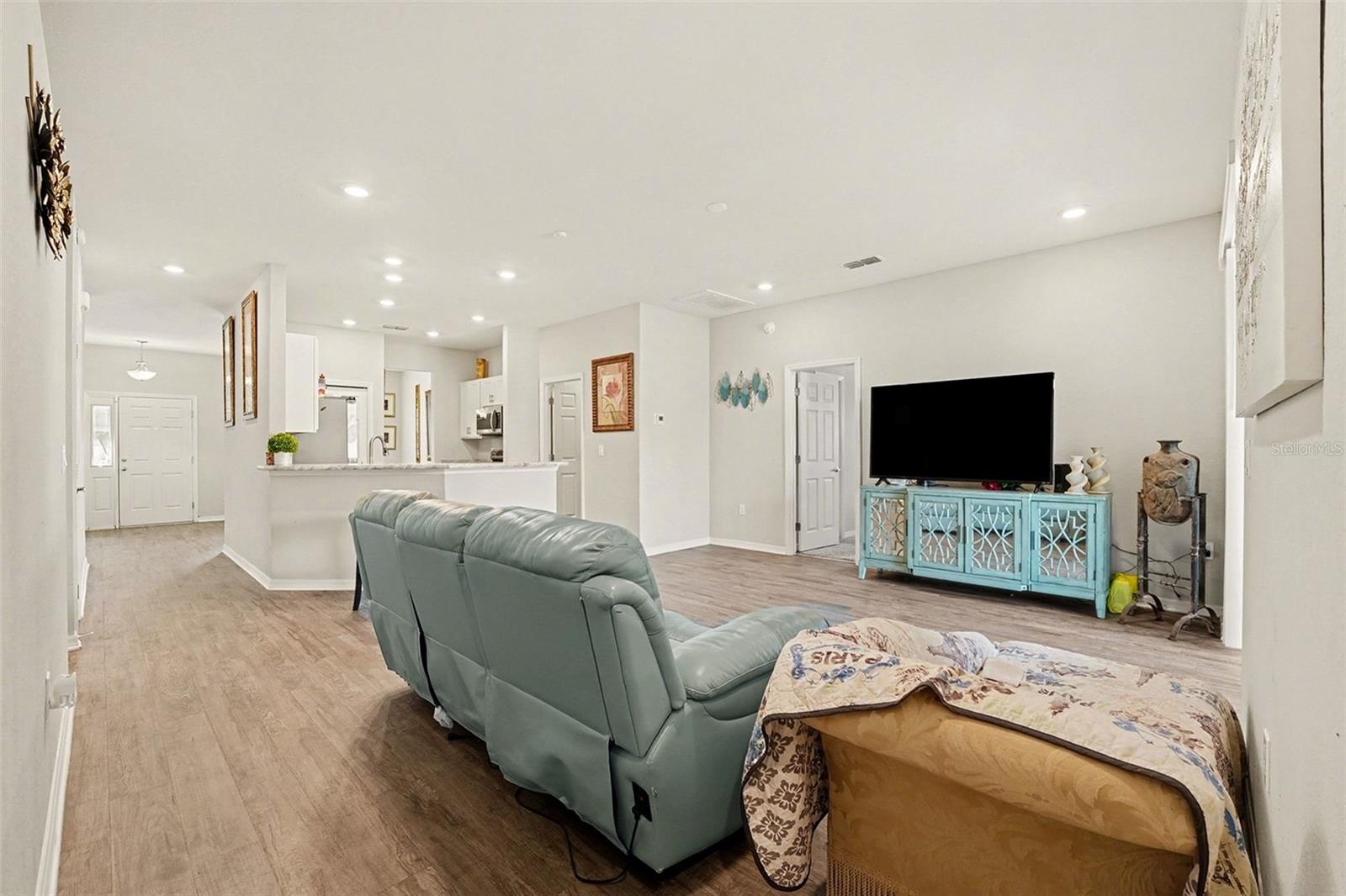 1126 SECOND DR, EAGLE LAKE, FL, 33839