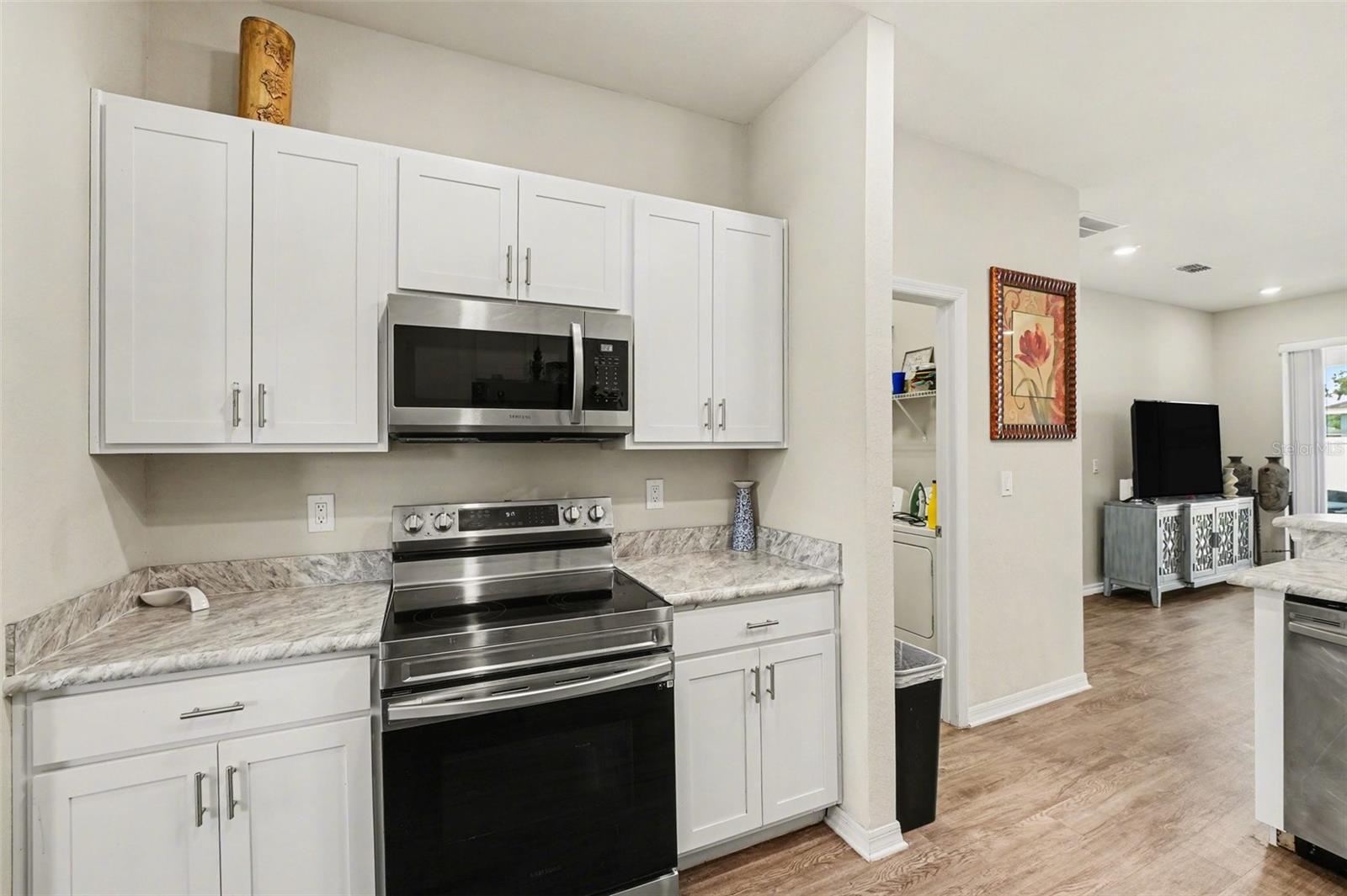 1126 SECOND DR, EAGLE LAKE, FL, 33839