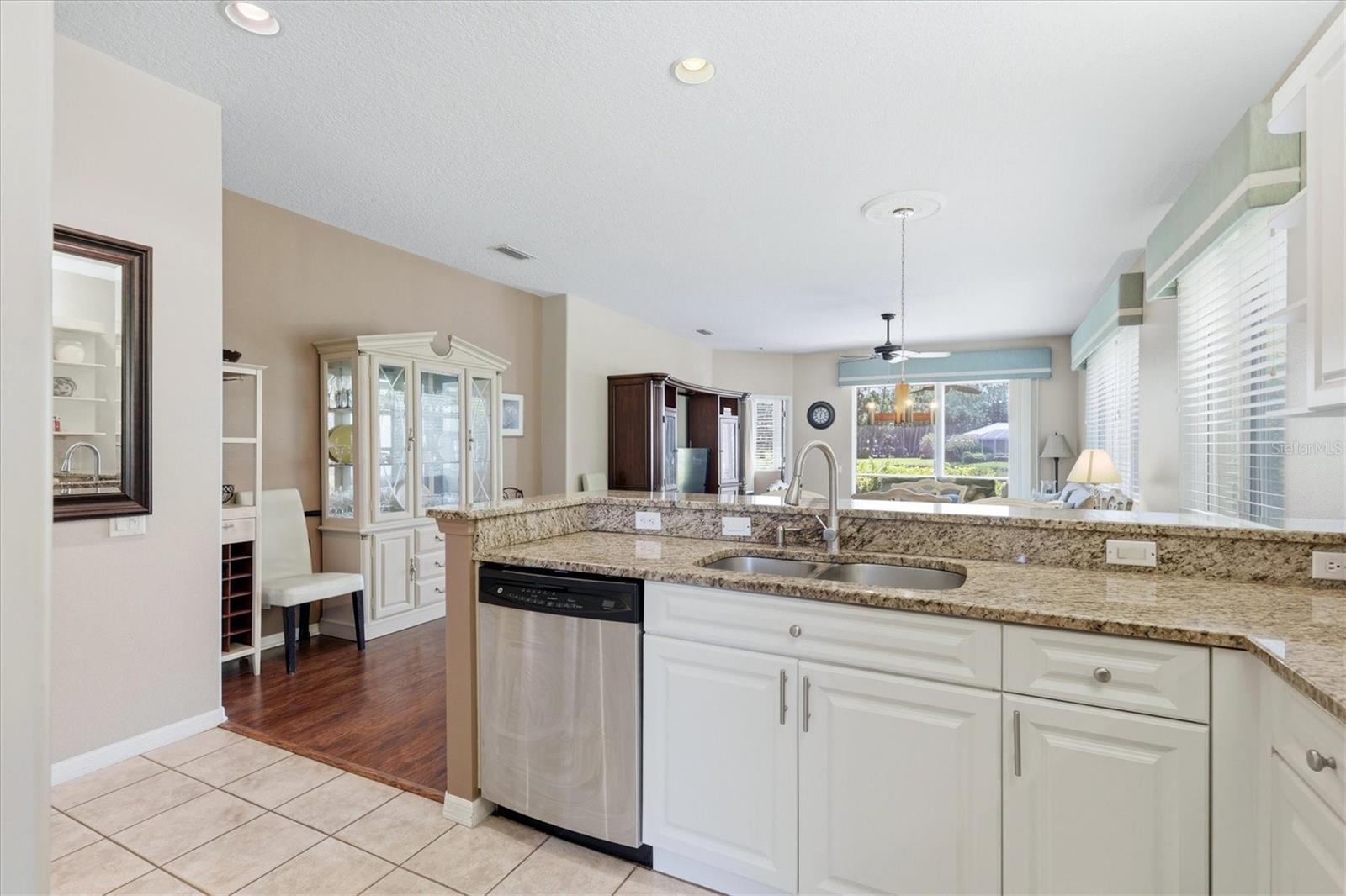 8549 54TH AVENUE CIR E, BRADENTON, FL, 34211