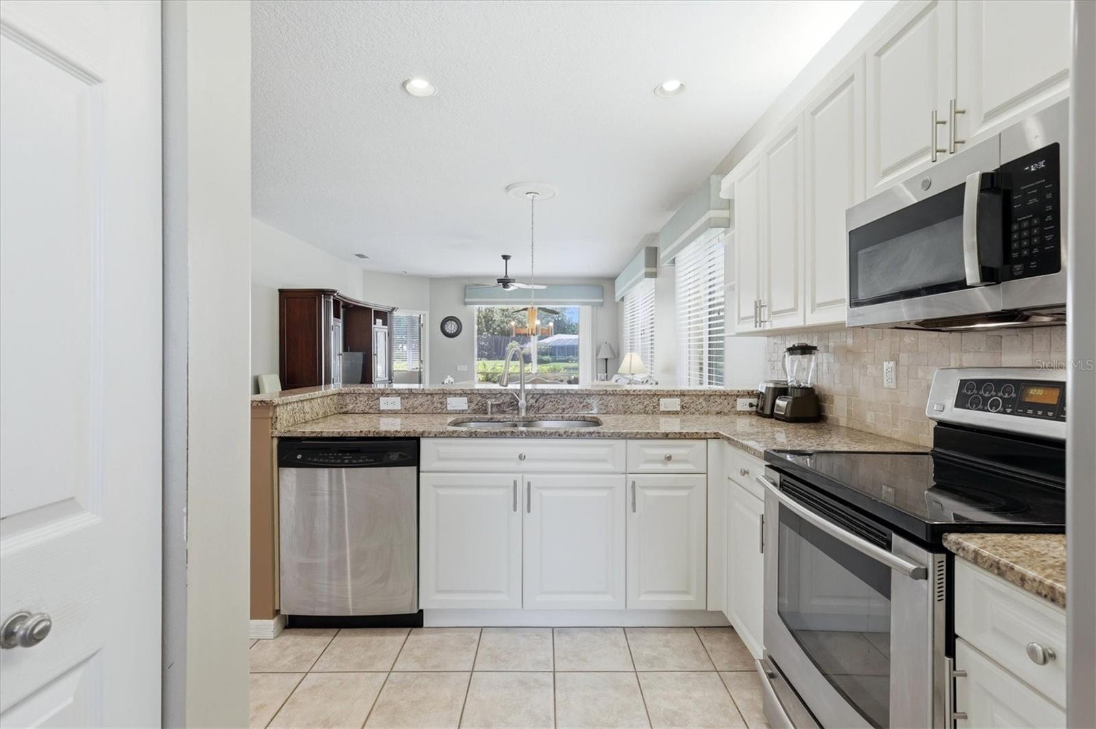 8549 54TH AVENUE CIR E, BRADENTON, FL, 34211