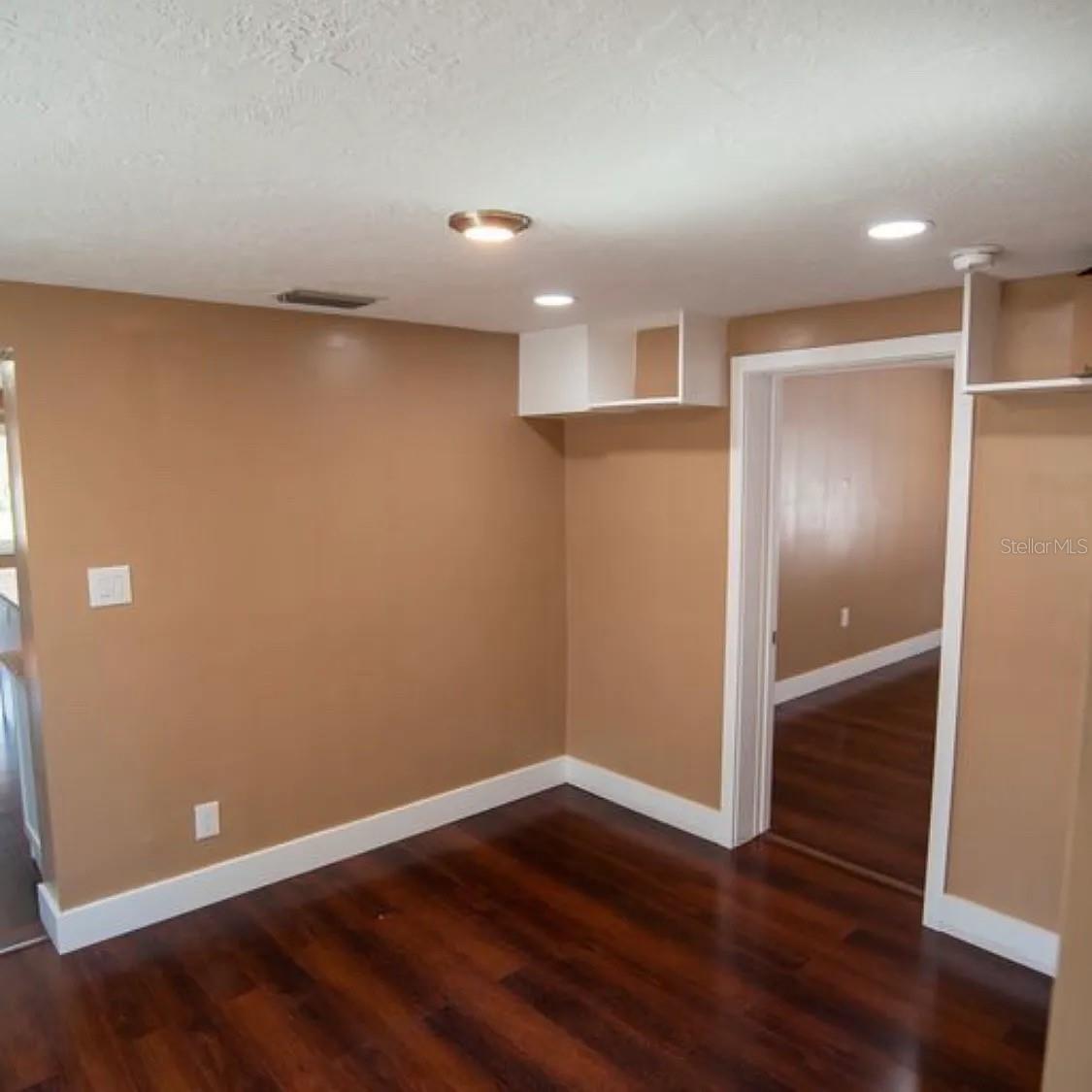 1329 34TH AVE N, ST PETERSBURG, FL, 33704