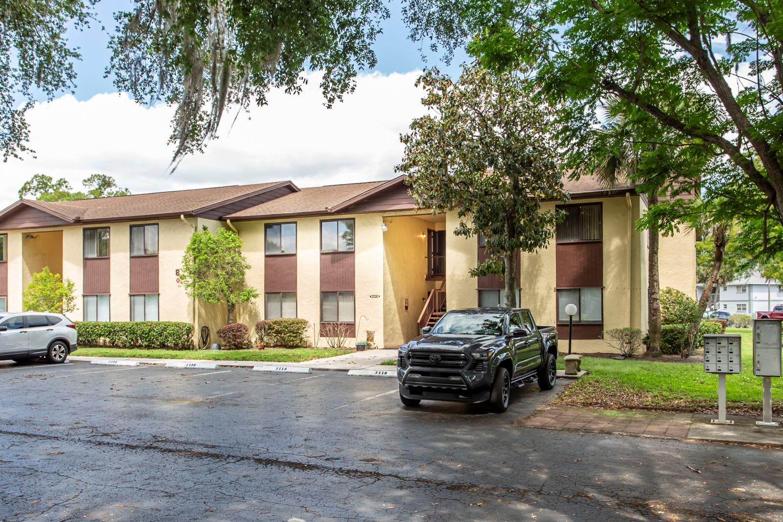 513 FAIRWAYS CIR #B, OCALA, FL, 34472