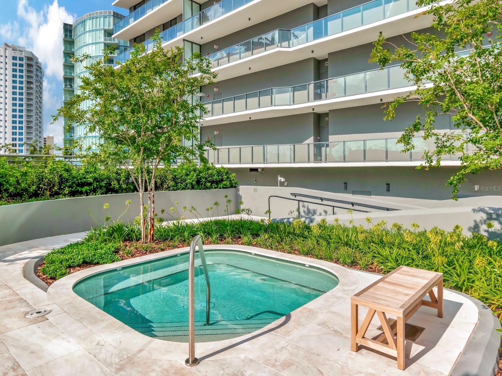 3101 W BAYSHORE BLVD #402, TAMPA, FL, 33629