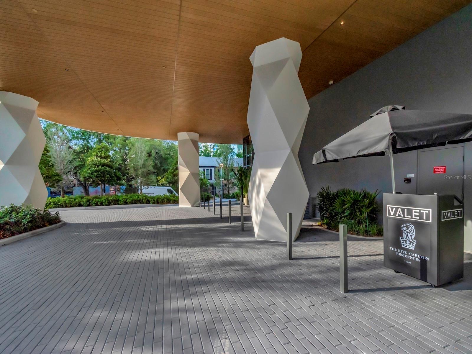 3101 W BAYSHORE BLVD #402, TAMPA, FL, 33629