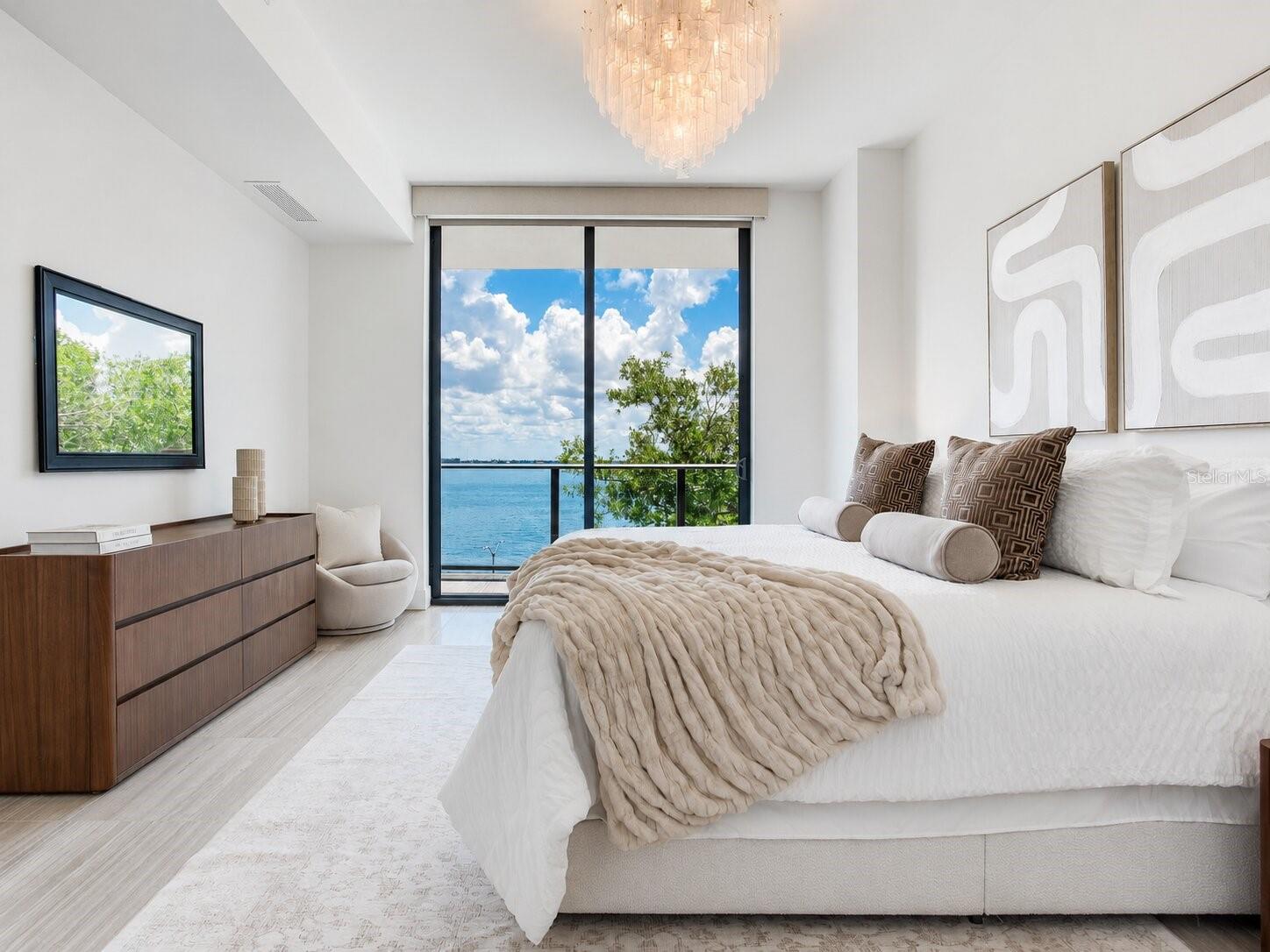3101 W BAYSHORE BLVD #402, TAMPA, FL, 33629