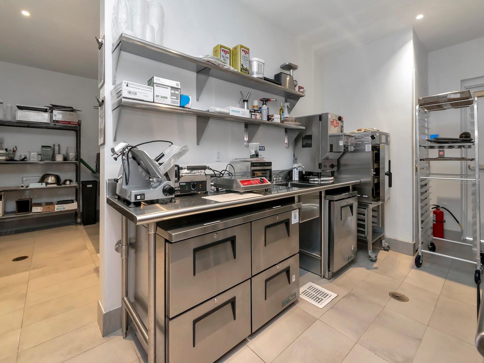 3101 W BAYSHORE BLVD #402, TAMPA, FL, 33629