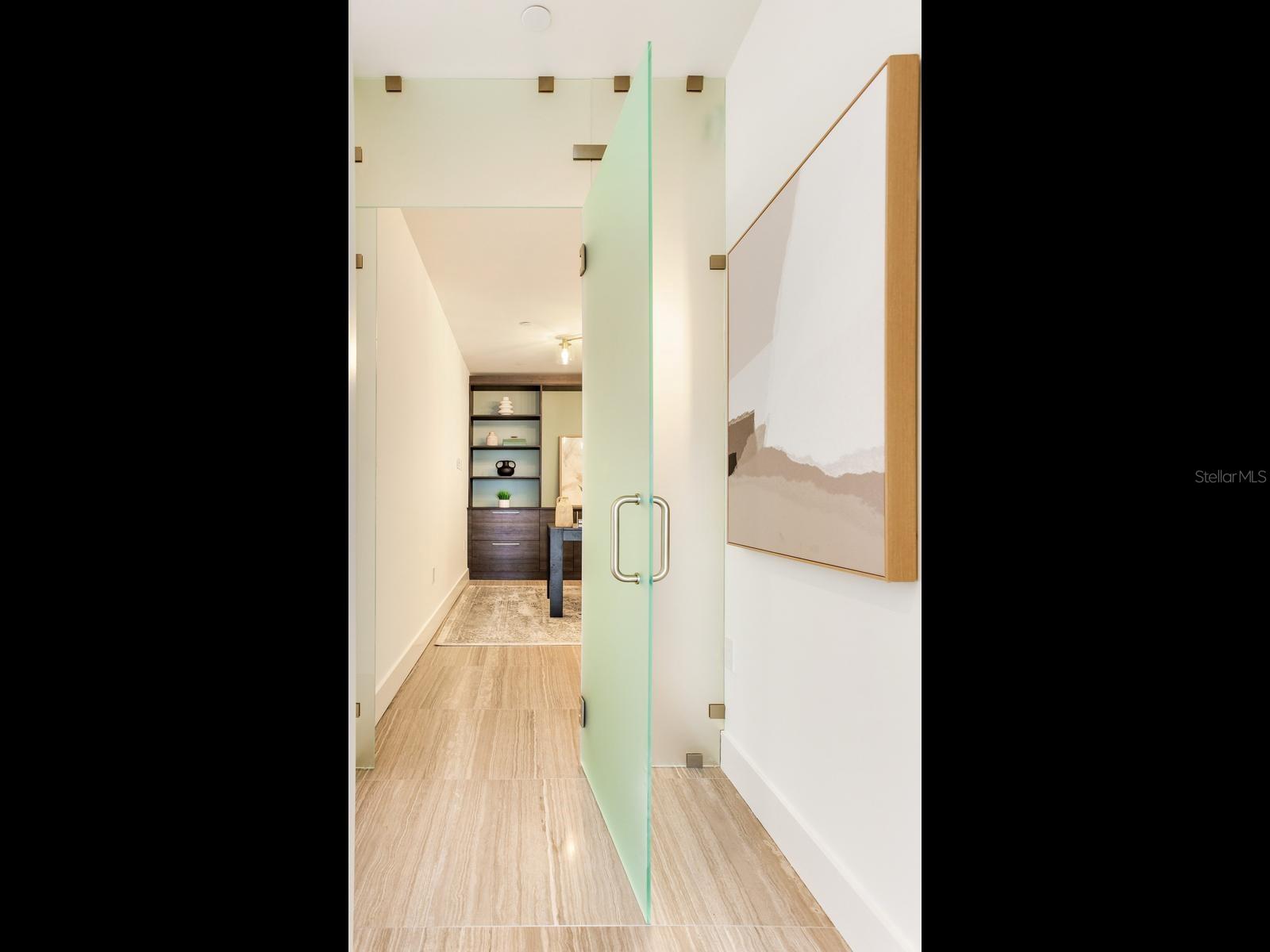3101 W BAYSHORE BLVD #402, TAMPA, FL, 33629