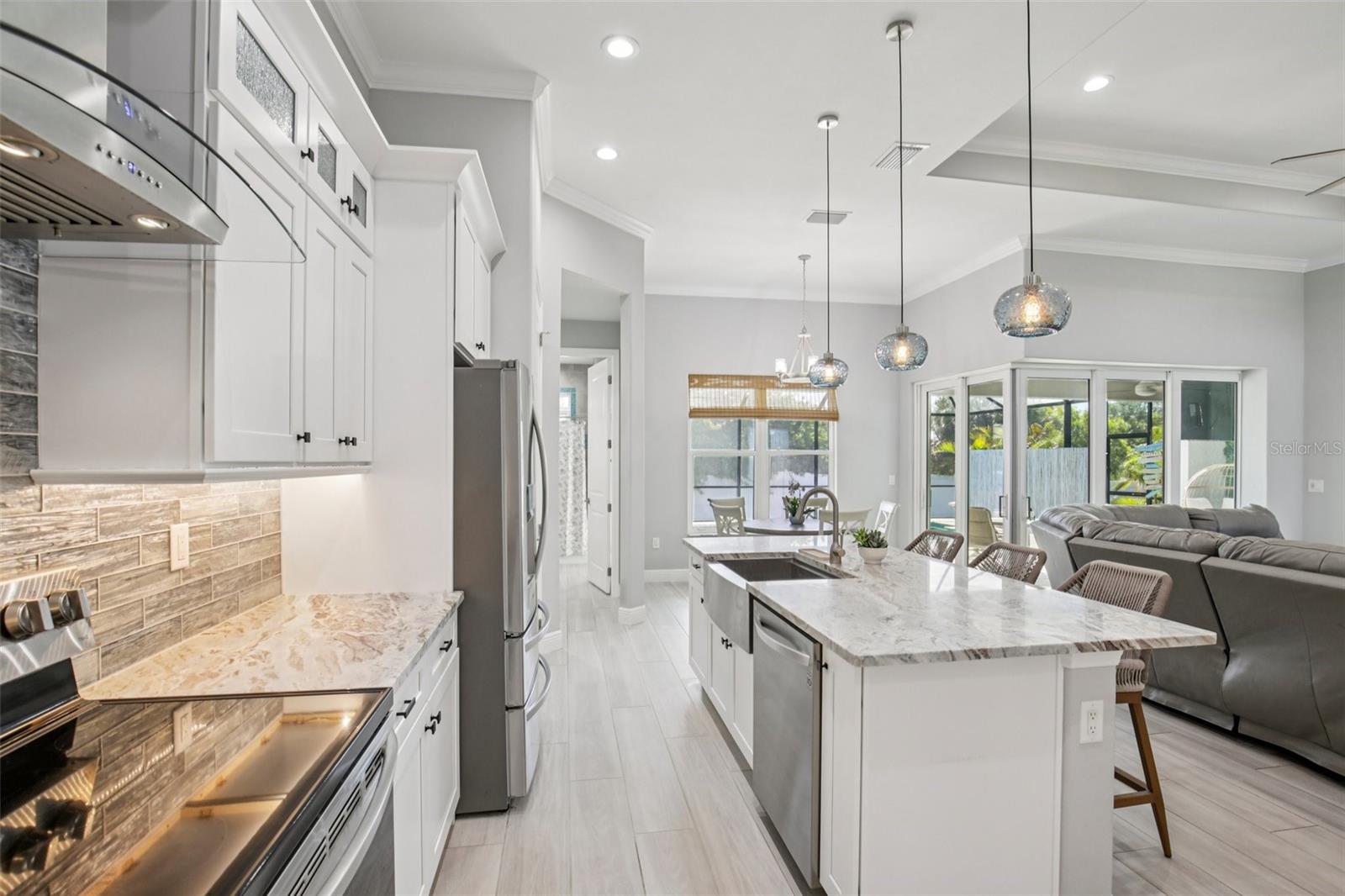 9613 MIAMI CIR, PORT CHARLOTTE, FL, 33981