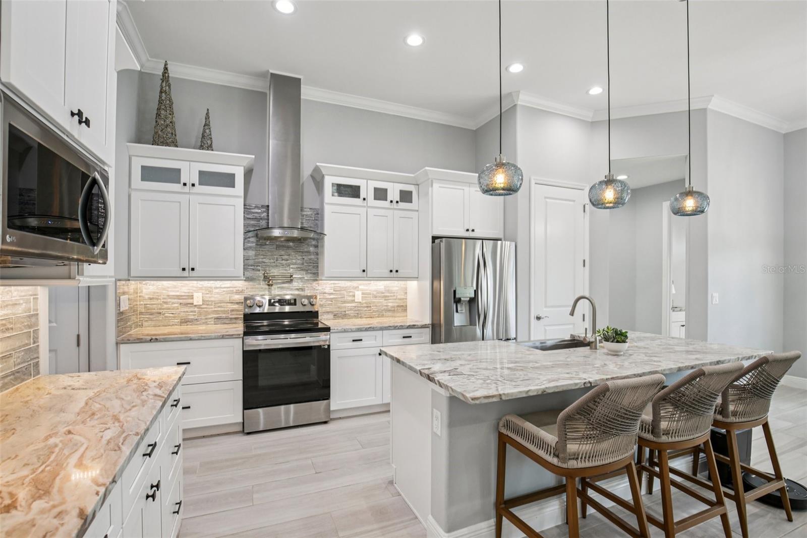 9613 MIAMI CIR, PORT CHARLOTTE, FL, 33981