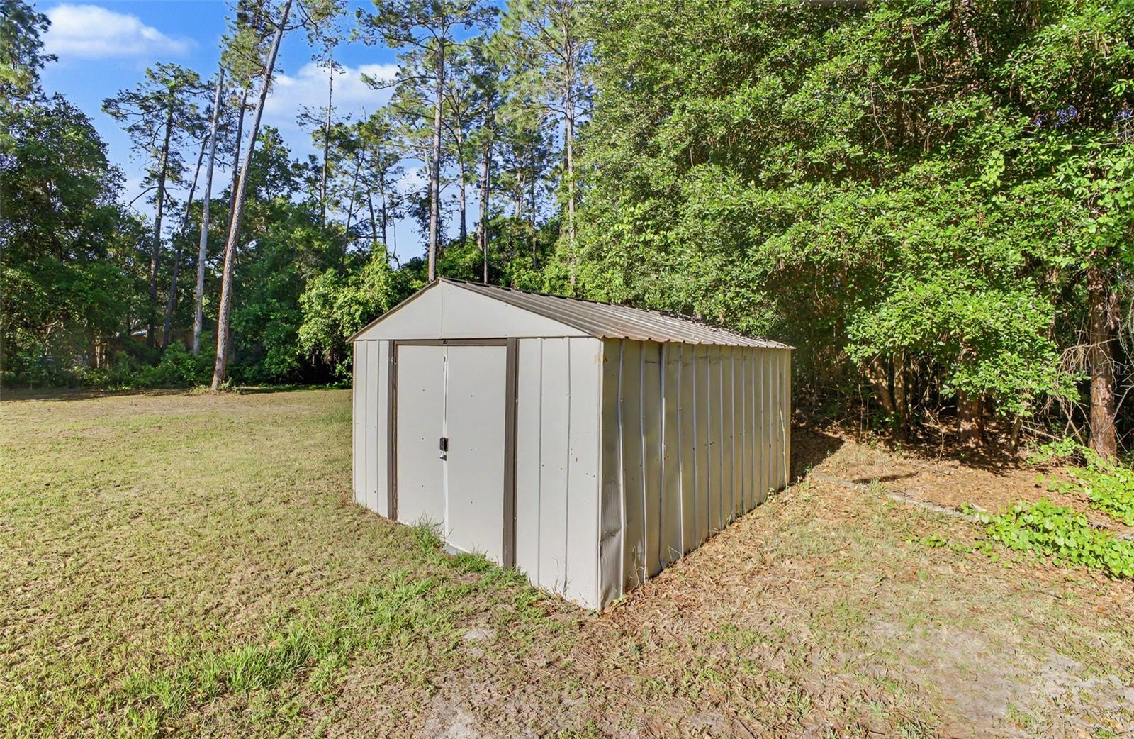 1886 LAUREL AVE, BUNNELL, FL, 32110