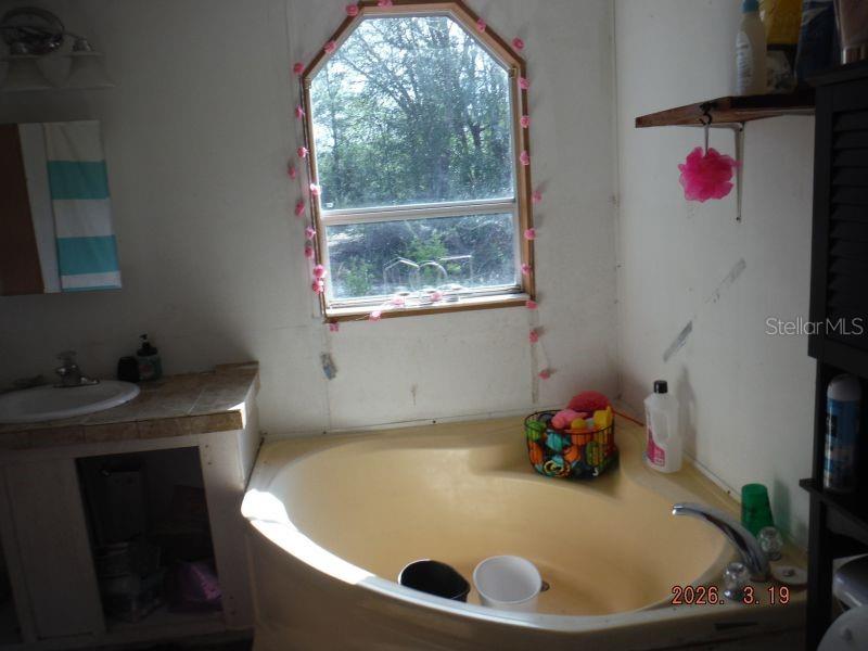 748 GREYHOUND LN, YOUNGSTOWN, FL, 32466