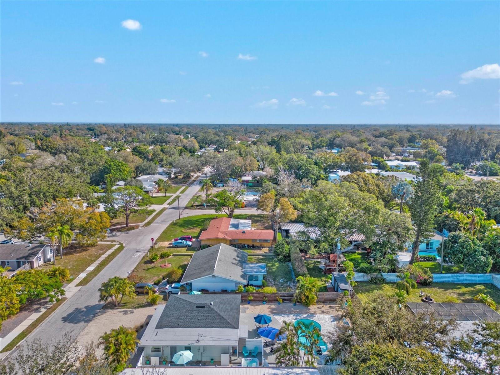 2084 GROVE ST #B, SARASOTA, FL, 34239