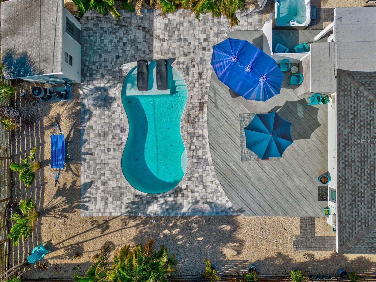 2084 GROVE ST #B, SARASOTA, FL, 34239