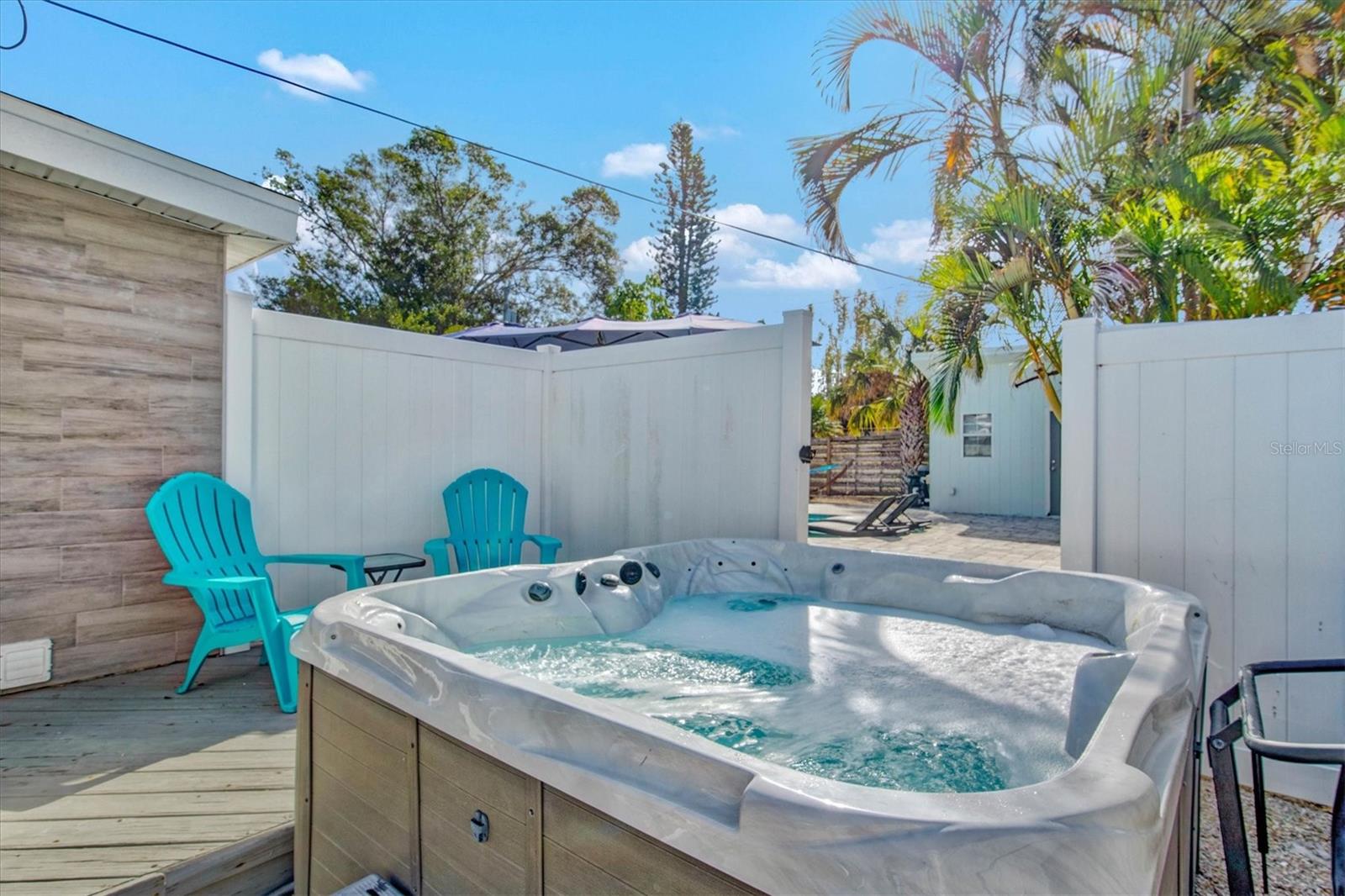 2084 GROVE ST #B, SARASOTA, FL, 34239