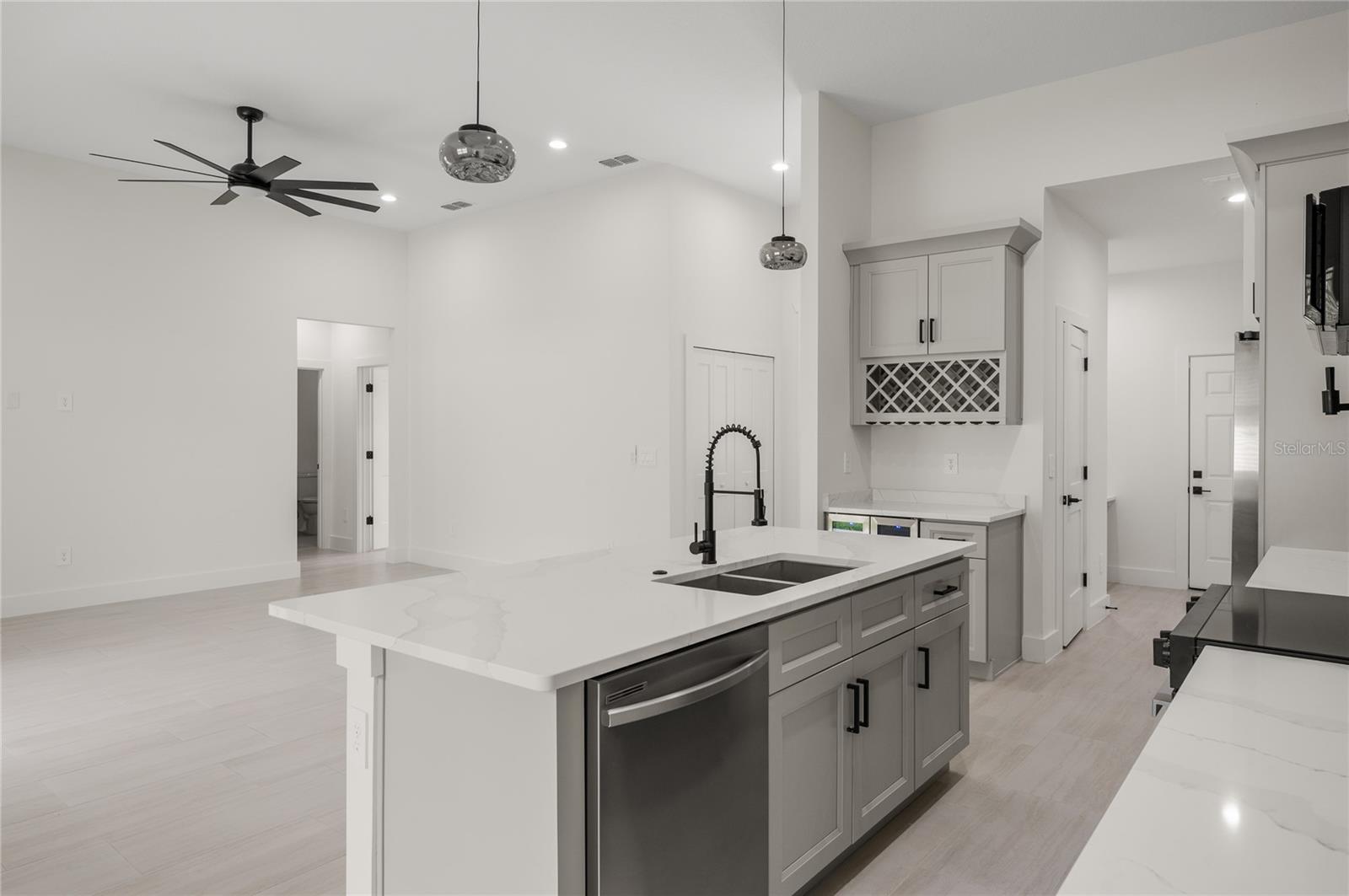 146 CORONADO RD, DEBARY, FL, 32713