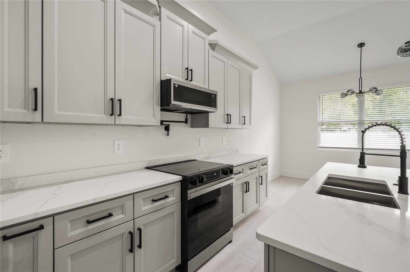 146 CORONADO RD, DEBARY, FL, 32713