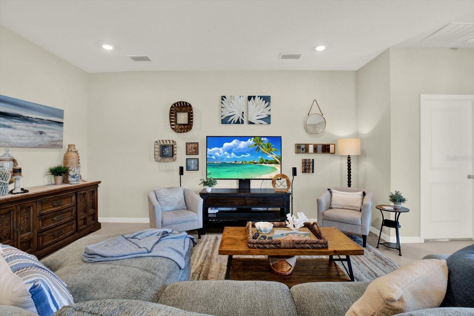 10186 SHORELINE VIEW WAY, WESLEY CHAPEL, FL, 33545