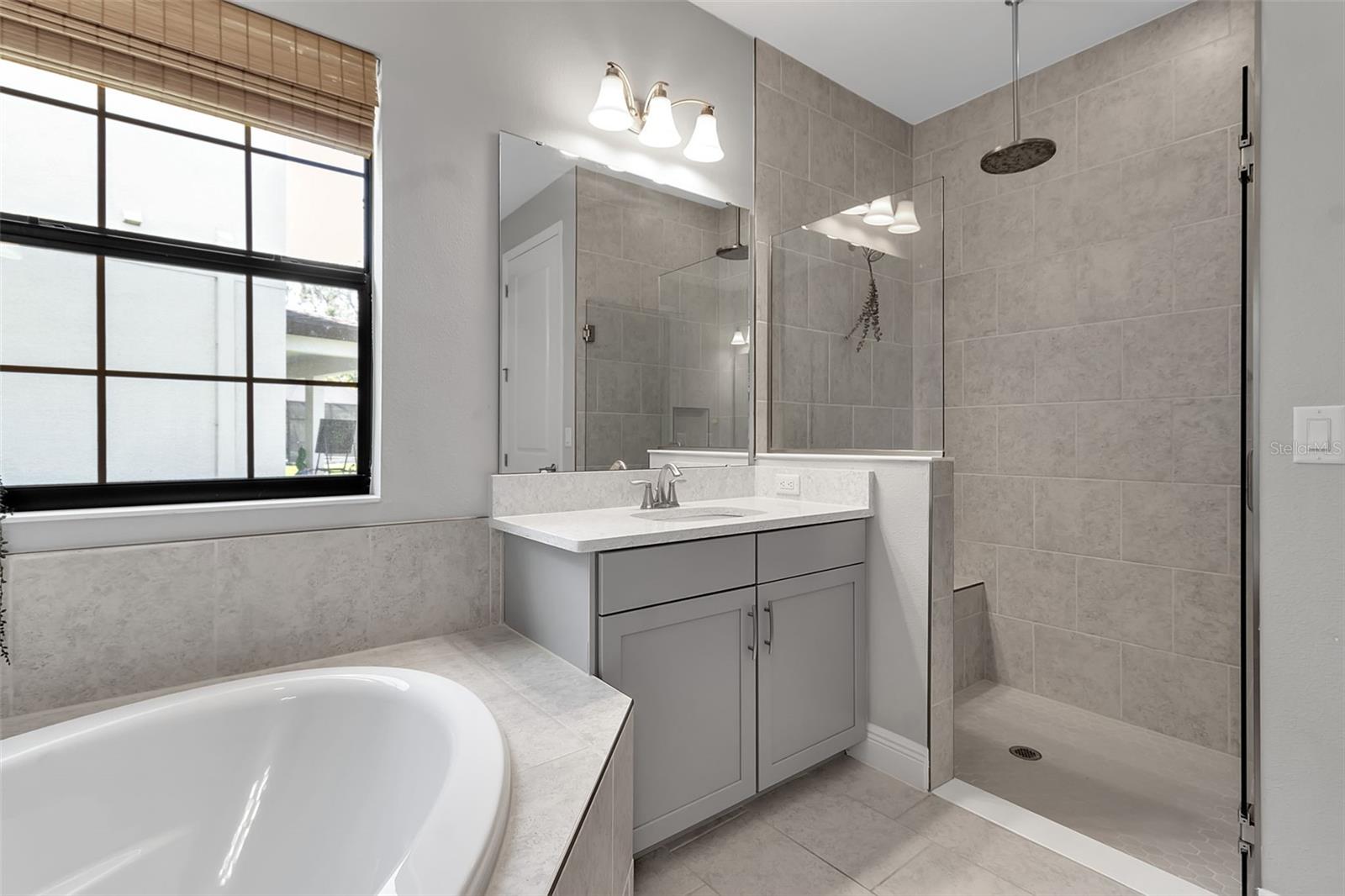 9133 WARM SPRINGS CIR, PARRISH, FL, 34219