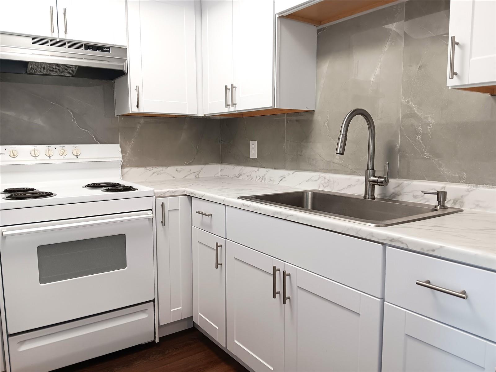 1260 70TH ST N #7, ST PETERSBURG, FL, 33710