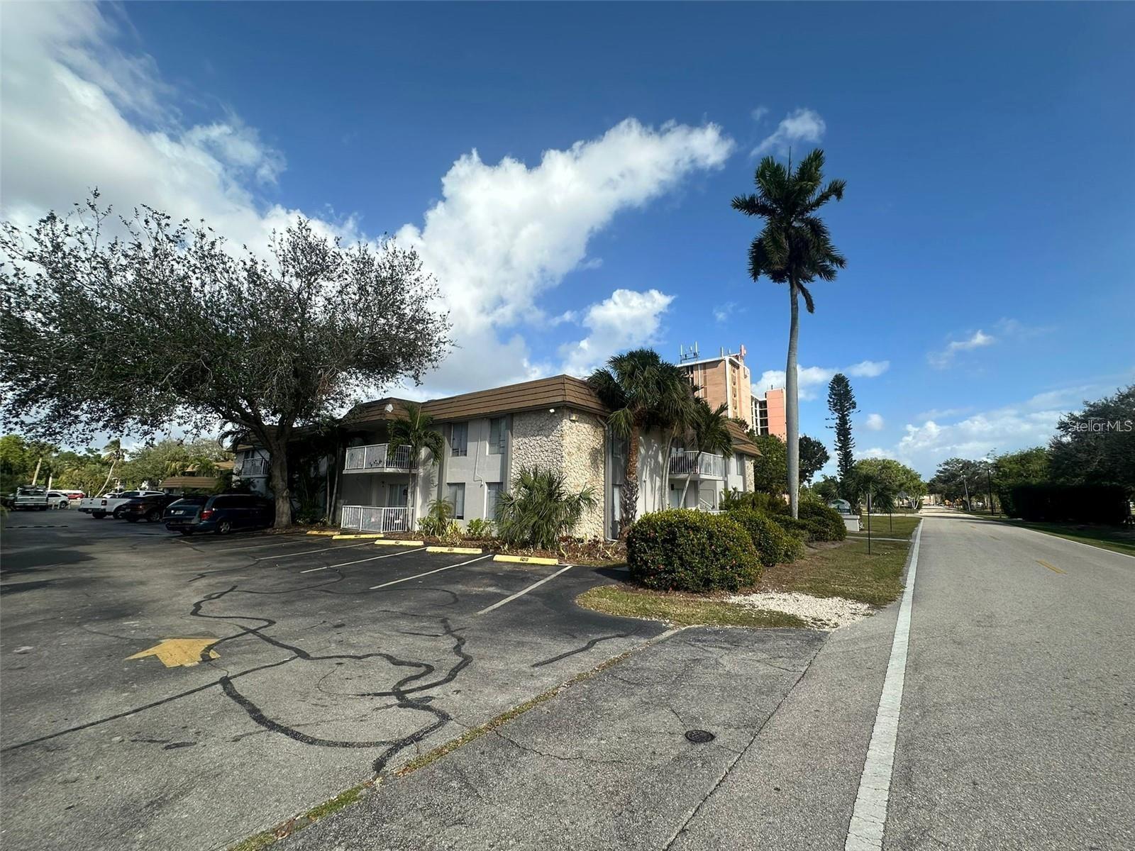 1830 MARAVILLA AVE #502, FORT MYERS, FL, 33901
