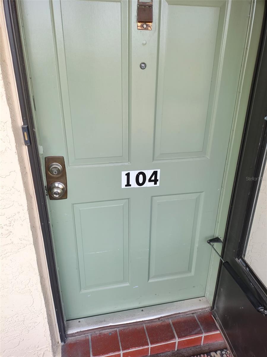 11700 PARK BLVD #104, SEMINOLE, FL, 33772