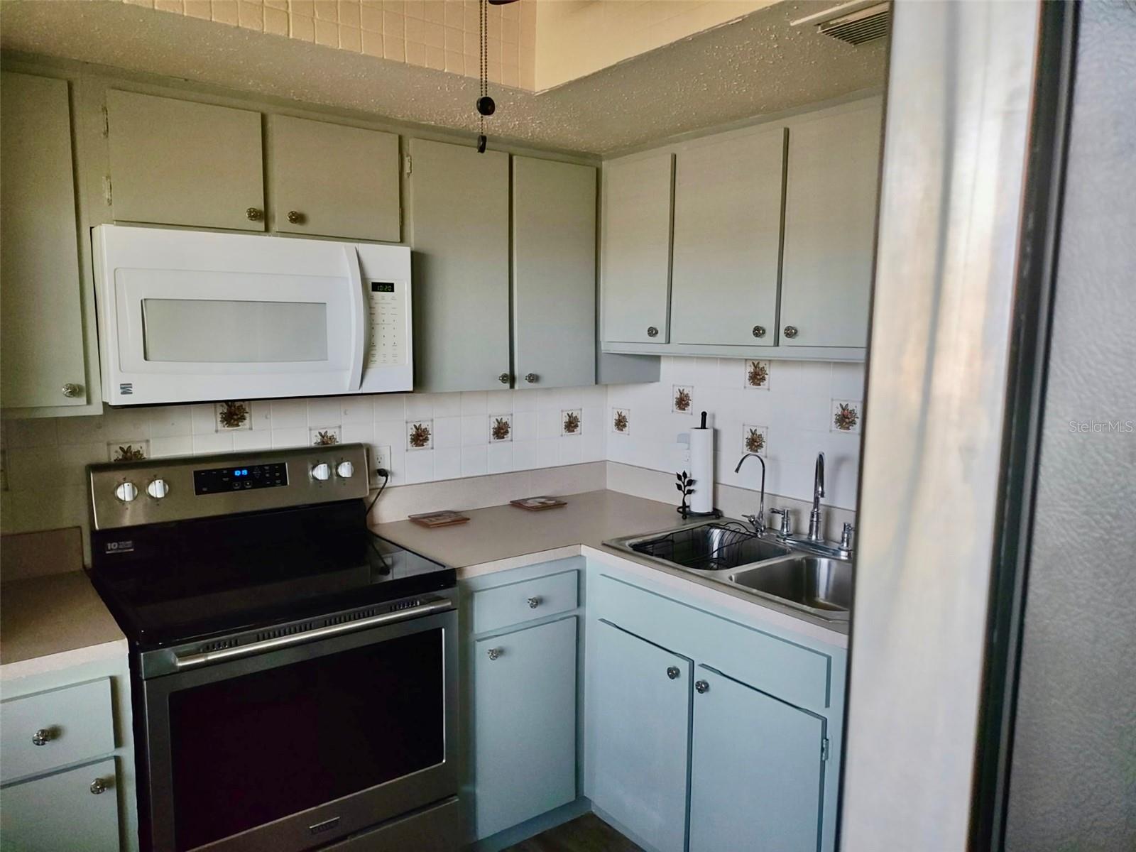 11700 PARK BLVD #104, SEMINOLE, FL, 33772