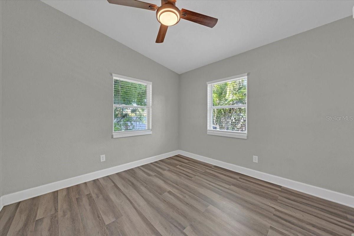 3997 MARLIN DR SE, ST PETERSBURG, FL, 33705