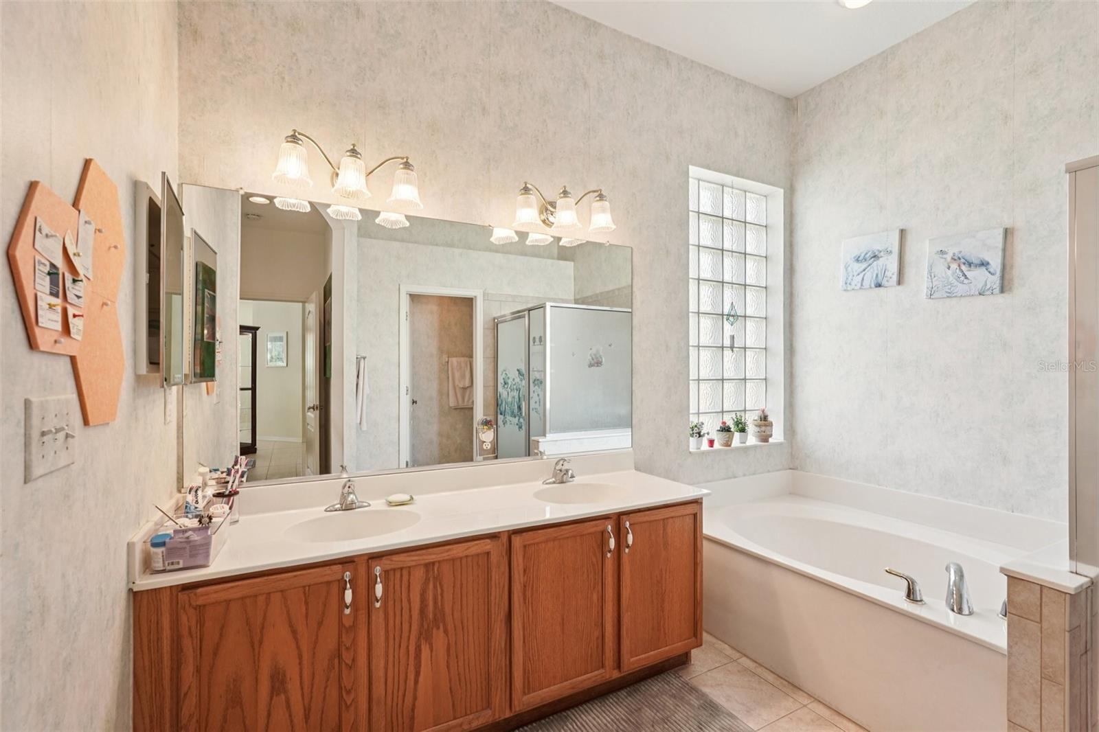 1351 MISTY GREENS DR, SUN CITY CENTER, FL, 33573