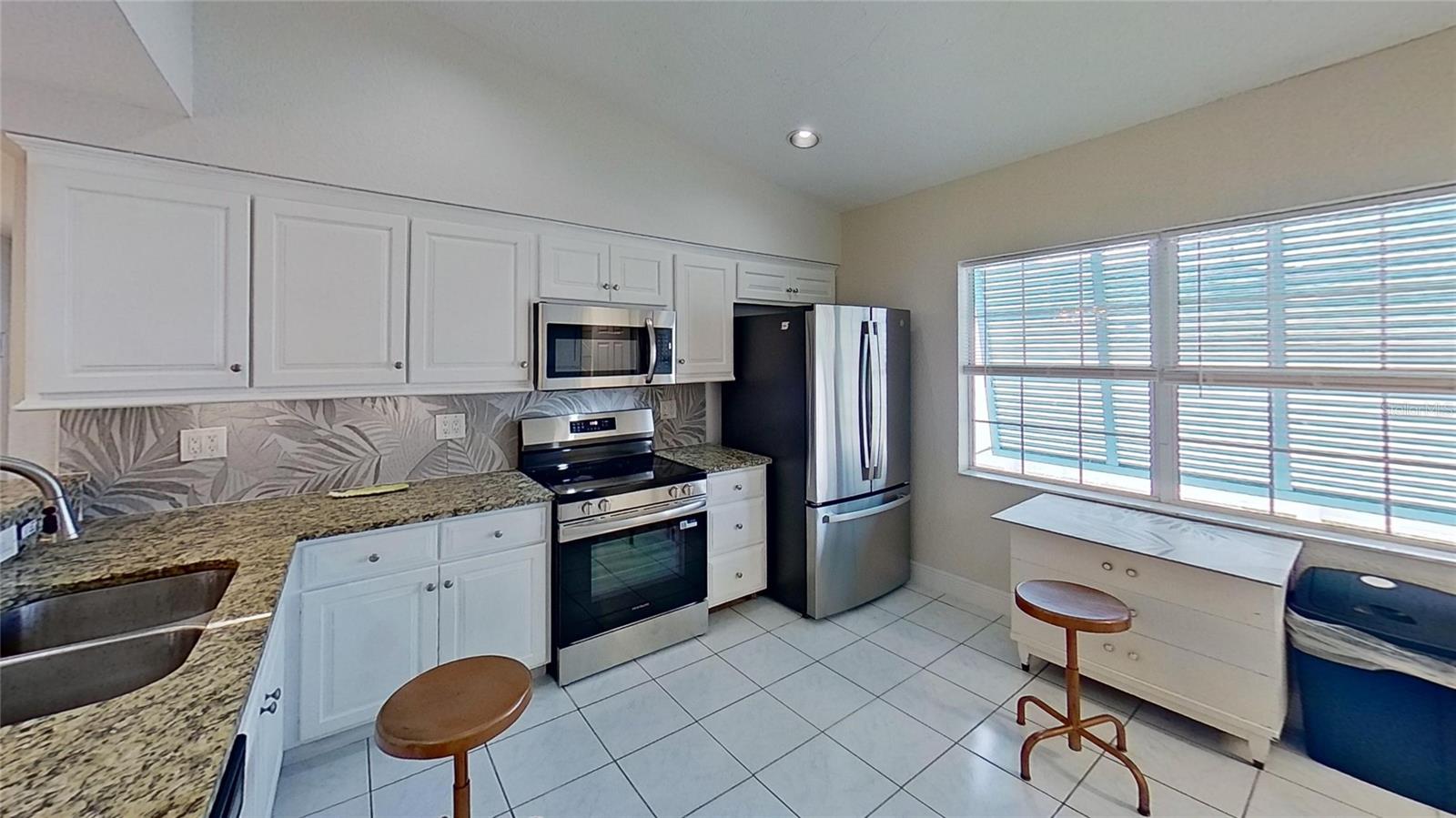 3641 STOKES DR, SARASOTA, FL, 34232