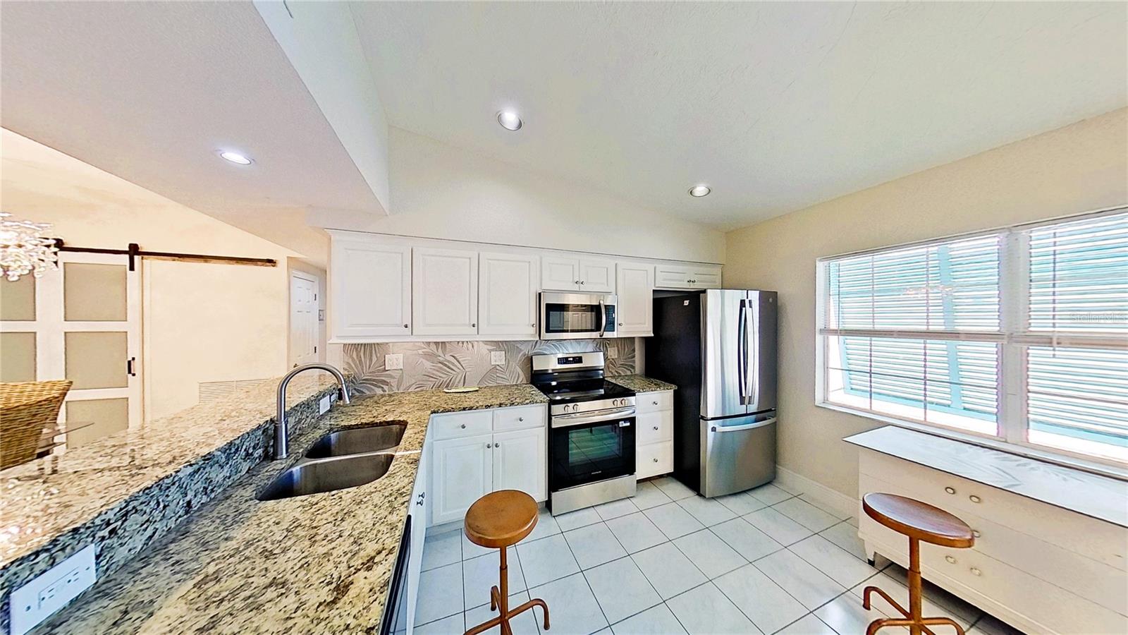 3641 STOKES DR, SARASOTA, FL, 34232