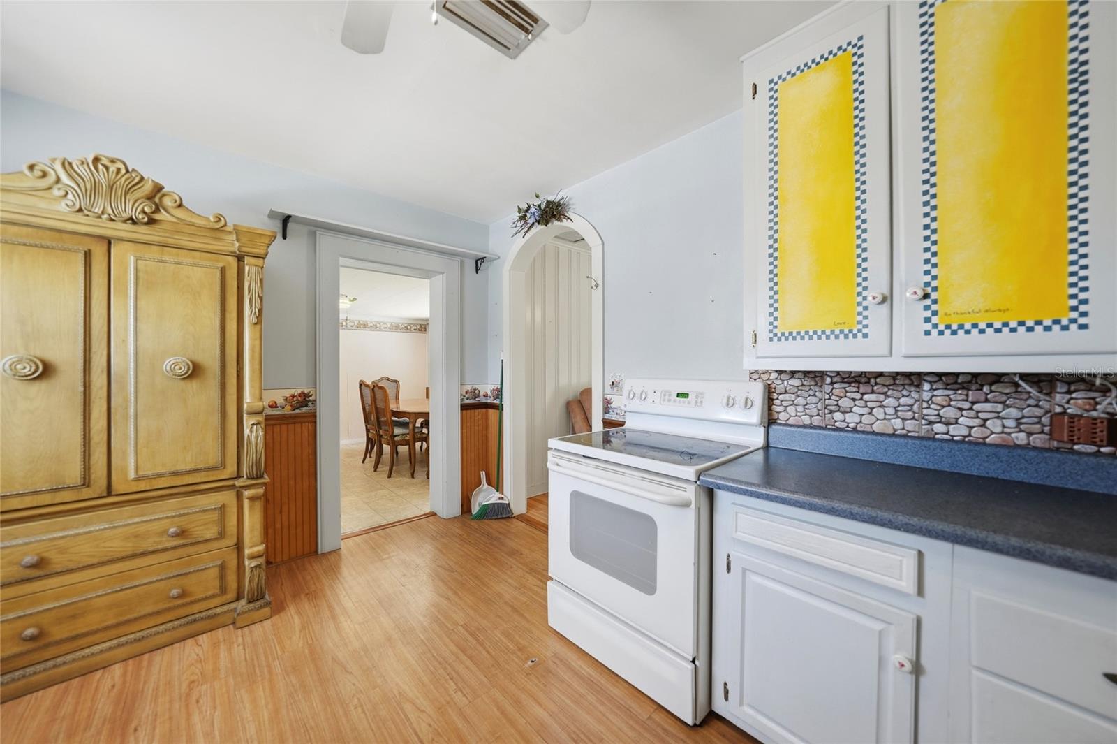 218 N HERNANDO AVE, ARCADIA, FL, 34266