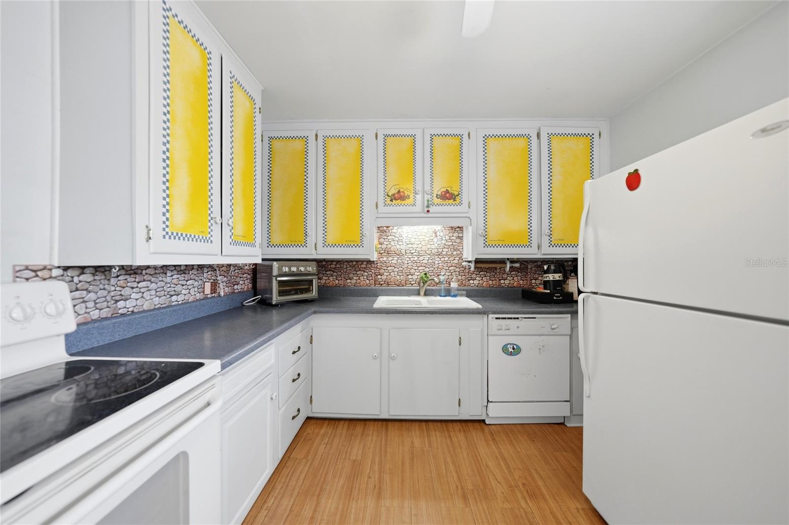 218 N HERNANDO AVE, ARCADIA, FL, 34266