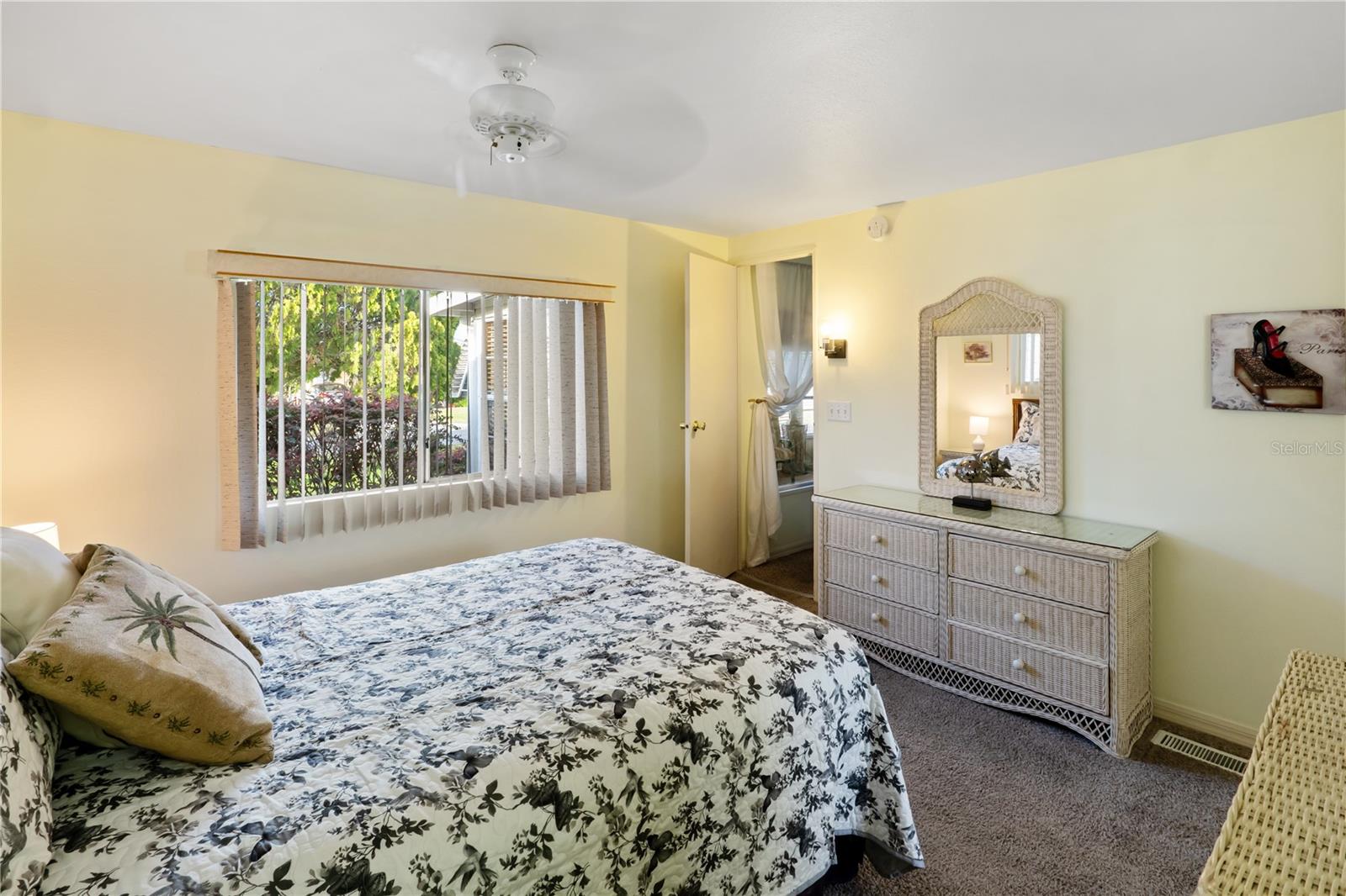 1306 DEBRA DR, THE VILLAGES, FL, 32159