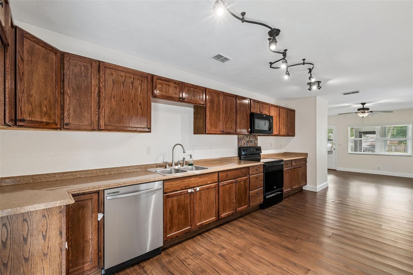 911 E PATTERSON ST, TAMPA, FL, 33604