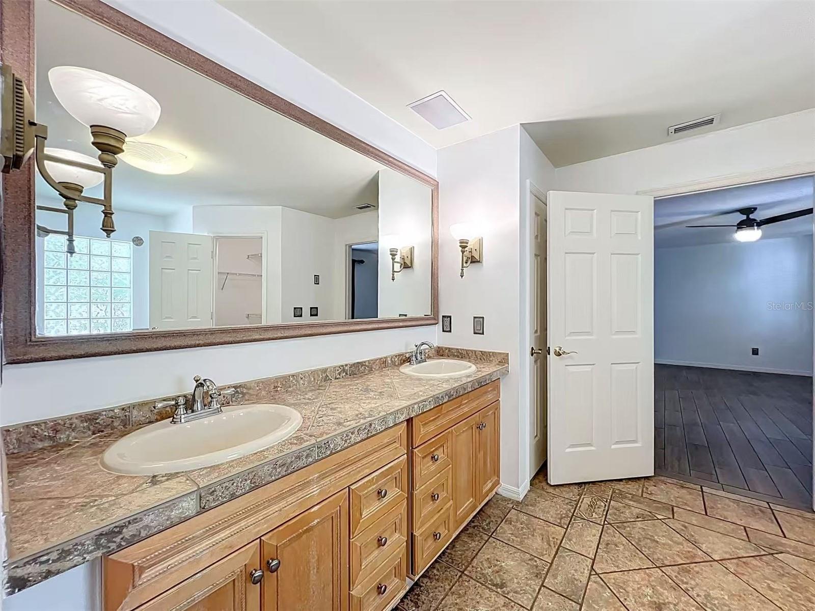 9144 GALLEON CT, ORLANDO, FL, 32819