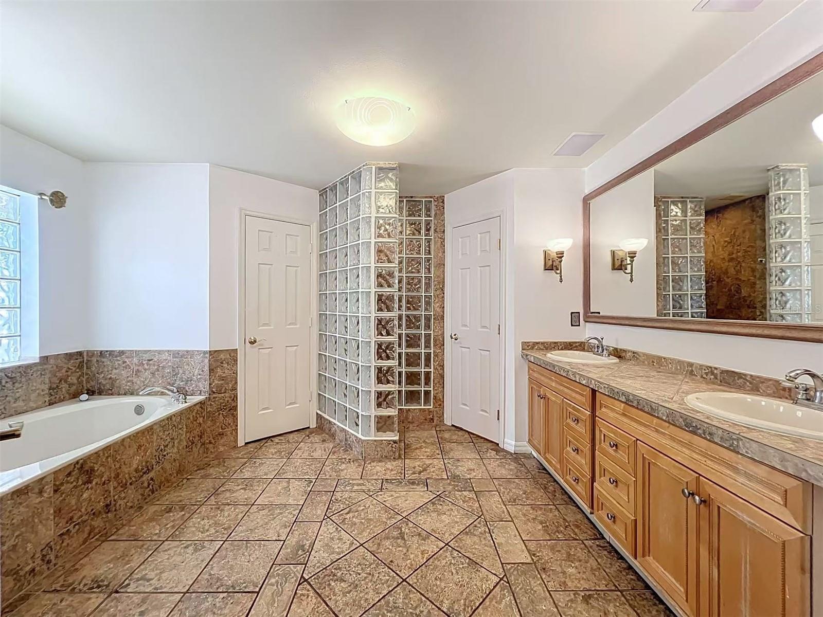 9144 GALLEON CT, ORLANDO, FL, 32819