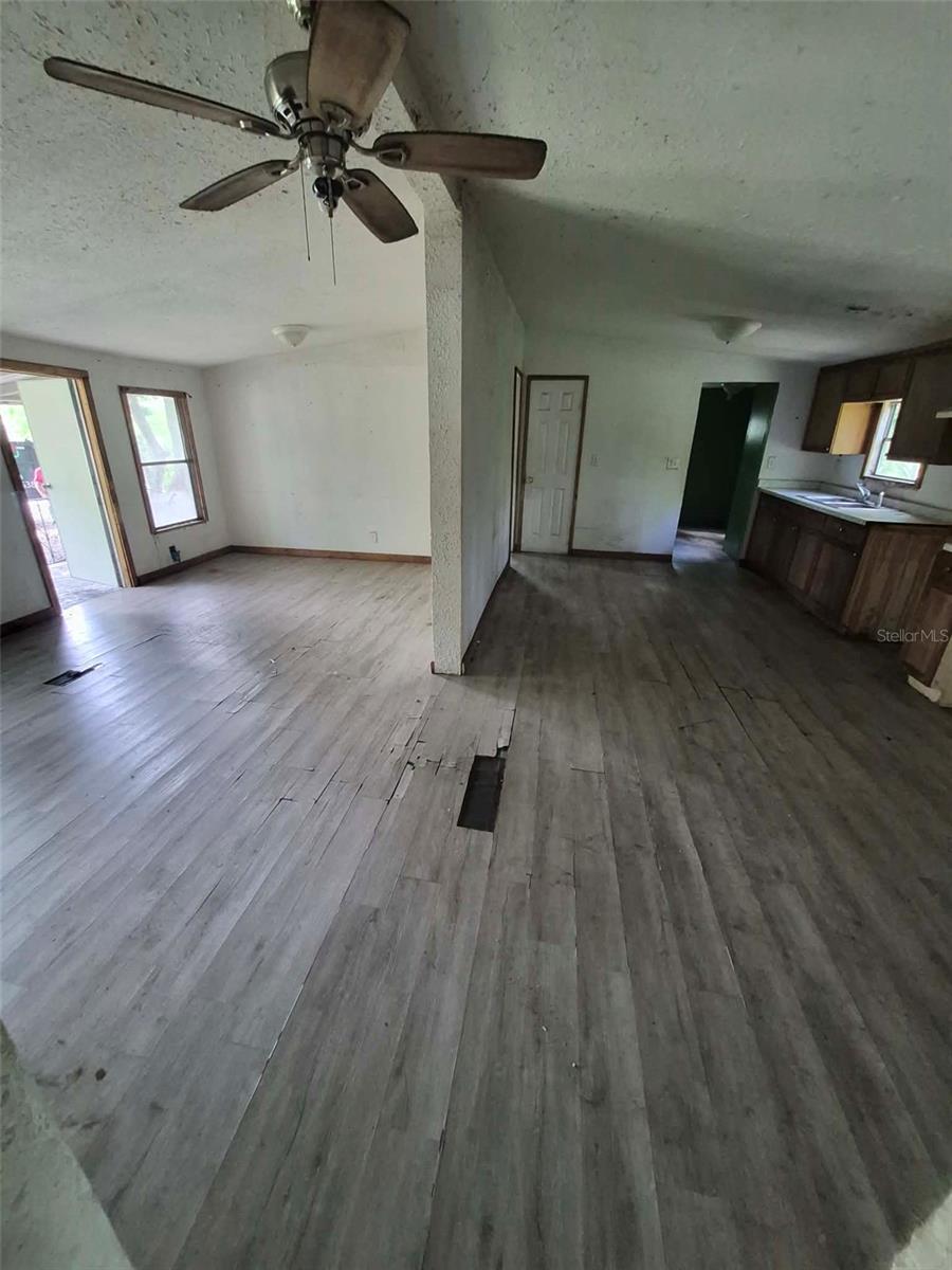 9260 LAKE DR, NEW PORT RICHEY, FL, 34654