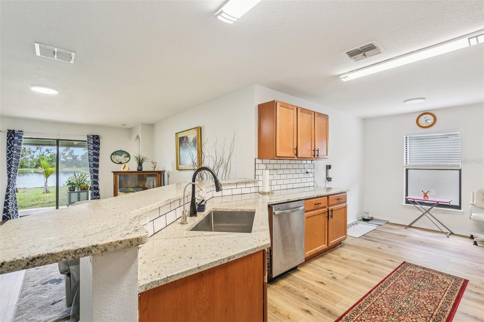 636 CHATHAM WALK DR, RUSKIN, FL, 33570