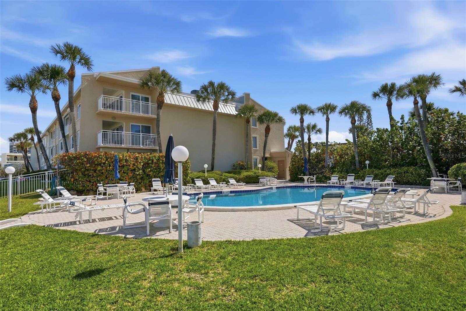 3400 GULF BLVD #104, BELLEAIR BEACH, FL, 33786