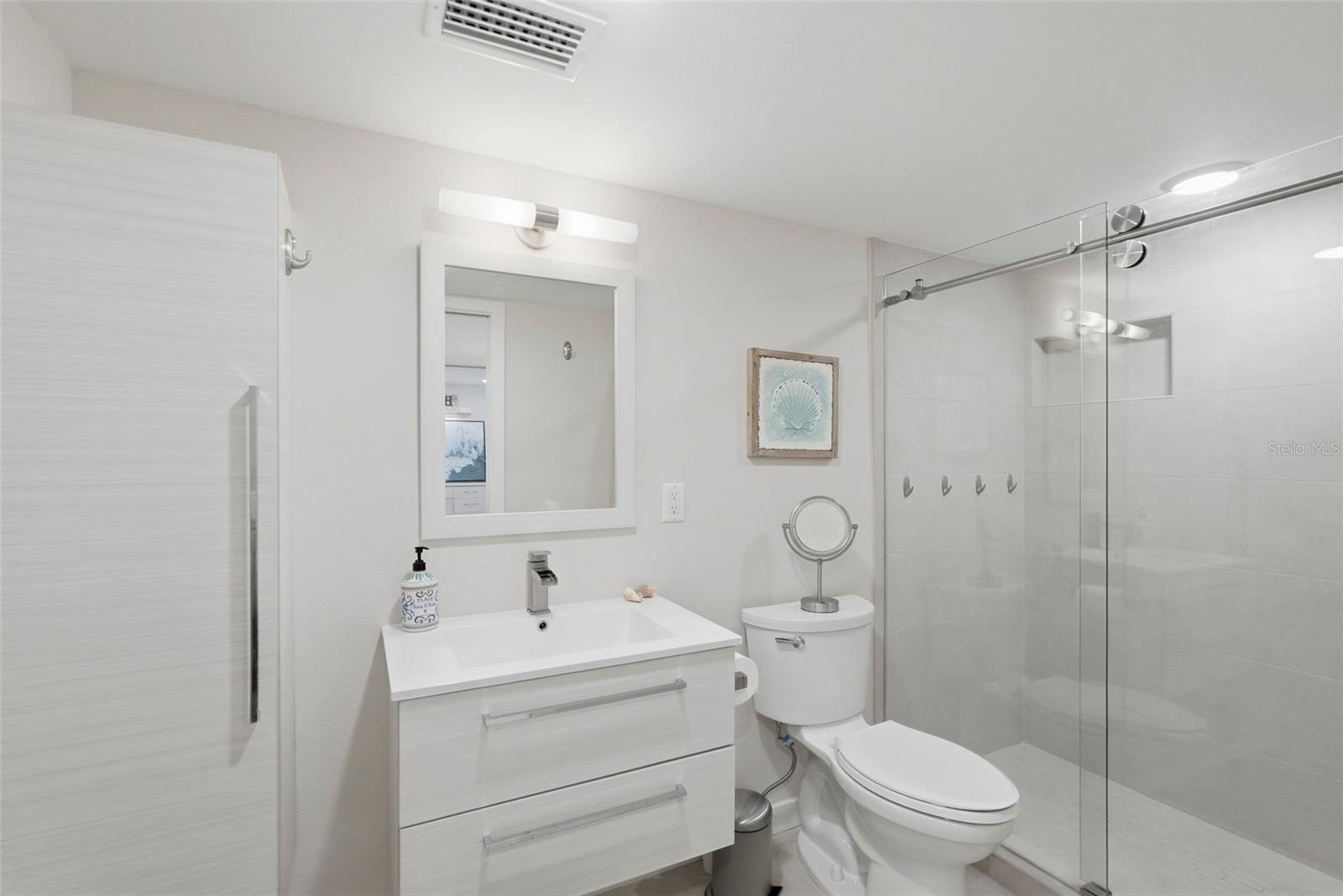 3400 GULF BLVD #104, BELLEAIR BEACH, FL, 33786